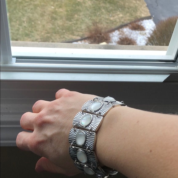 Lucky Brand Womens Metal Statement Bracelet - Picture 4 of 5